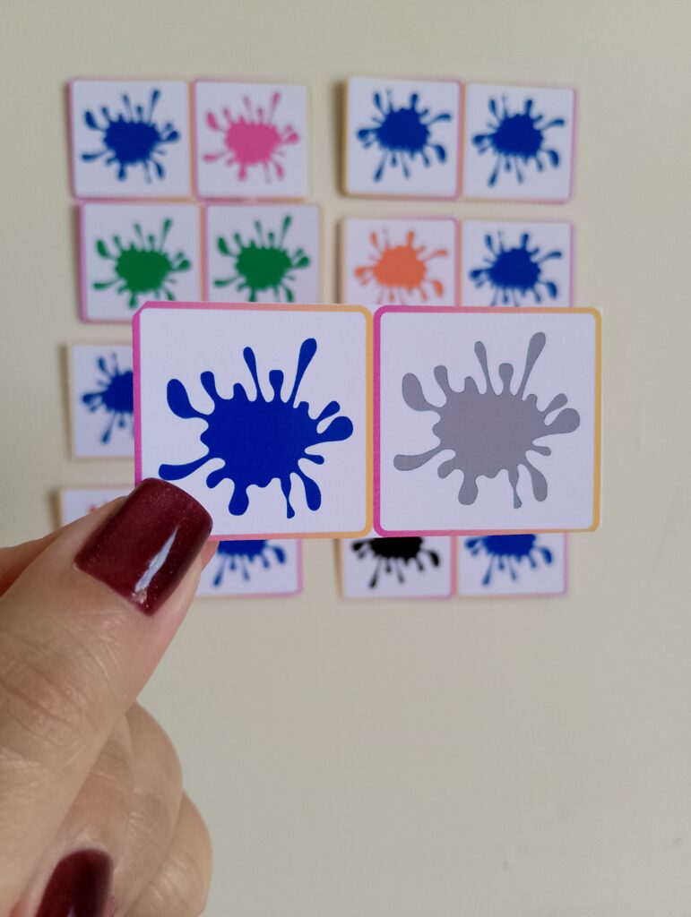 Colors - Domino